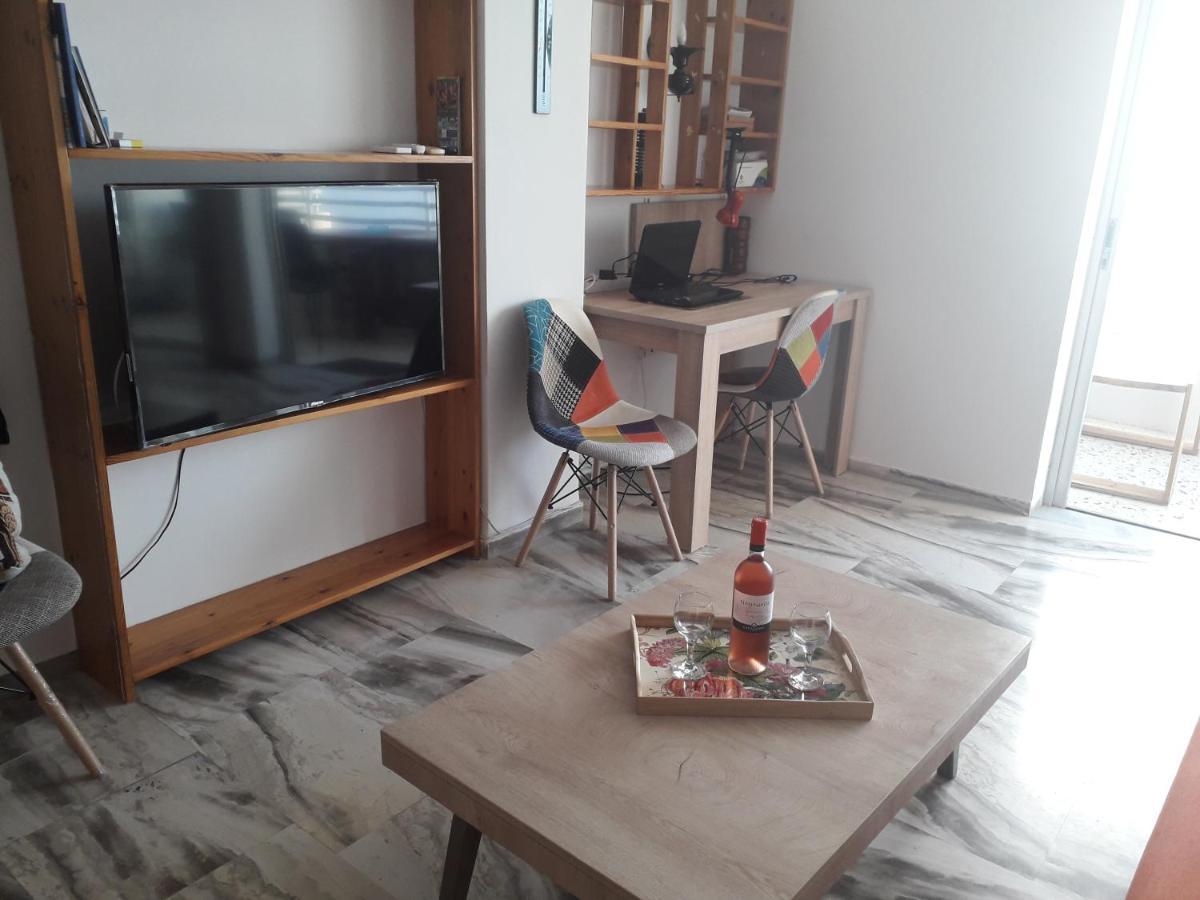Atlas Apartment With Private Beach And Seaview Loutraki  Eksteriør bilde