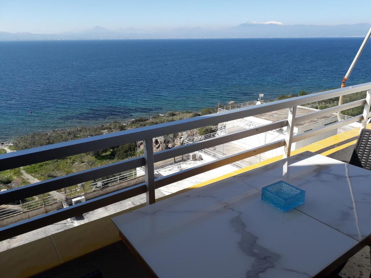 Atlas Apartment With Private Beach And Seaview Loutraki  Eksteriør bilde