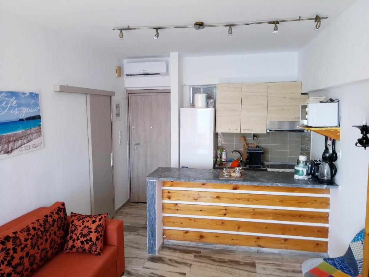 Atlas Apartment With Private Beach And Seaview Loutraki  Eksteriør bilde