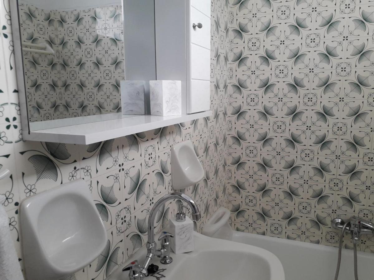 Atlas Apartment With Private Beach And Seaview Loutraki  Eksteriør bilde