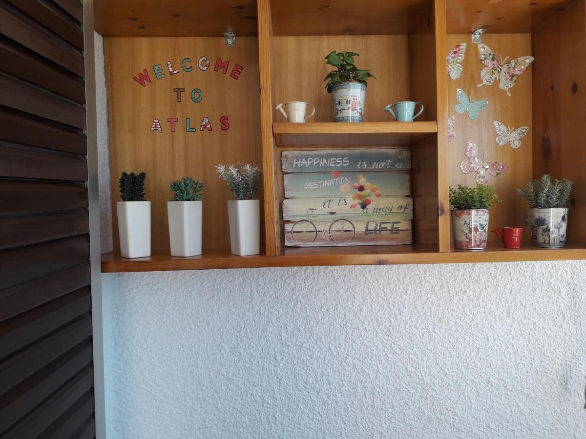 Atlas Apartment With Private Beach And Seaview Loutraki  Eksteriør bilde